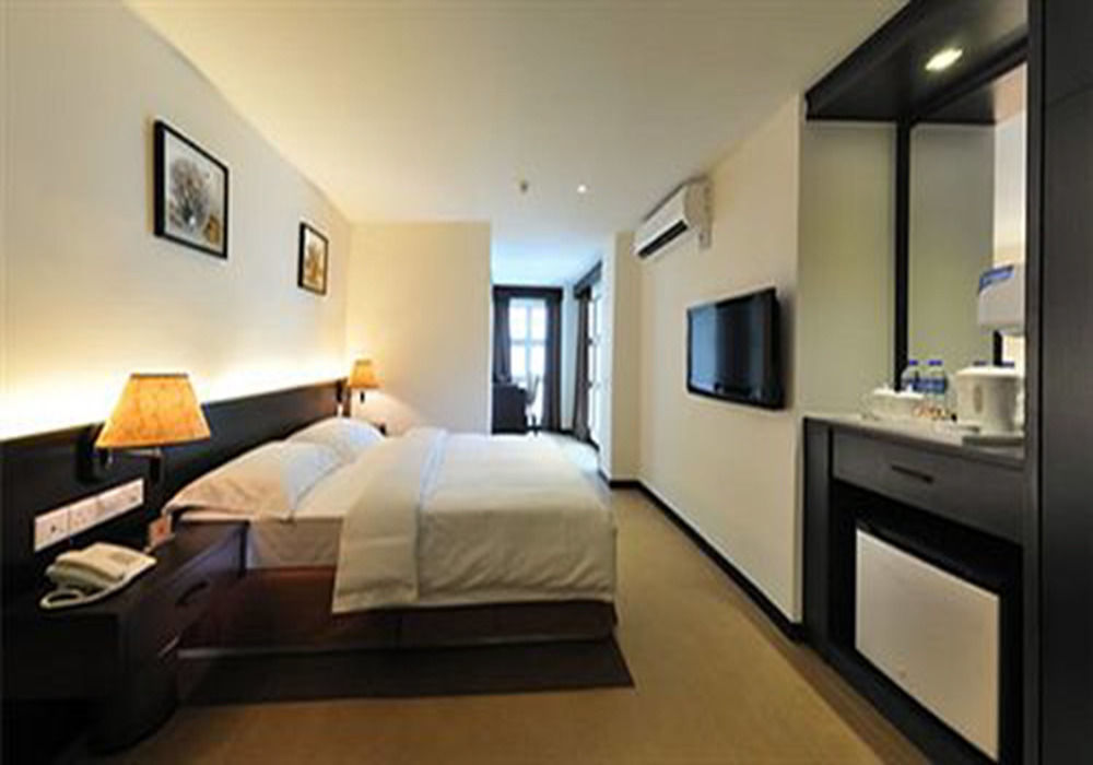 E-Red Hotel Bandar Perda Bukit Mertajam Exteriör bild